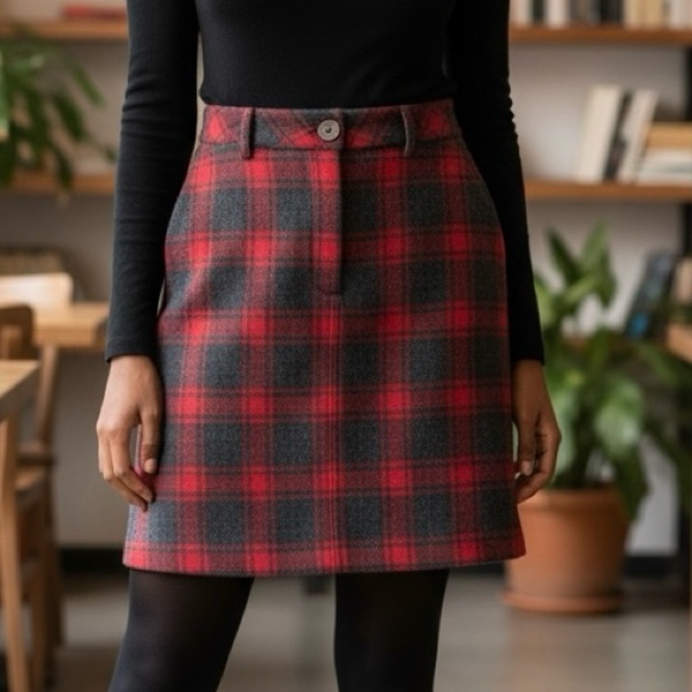 Eddie Bauer Red & Gray Plaid A-line Skirt Wool Blend Lined Pockets Size 2